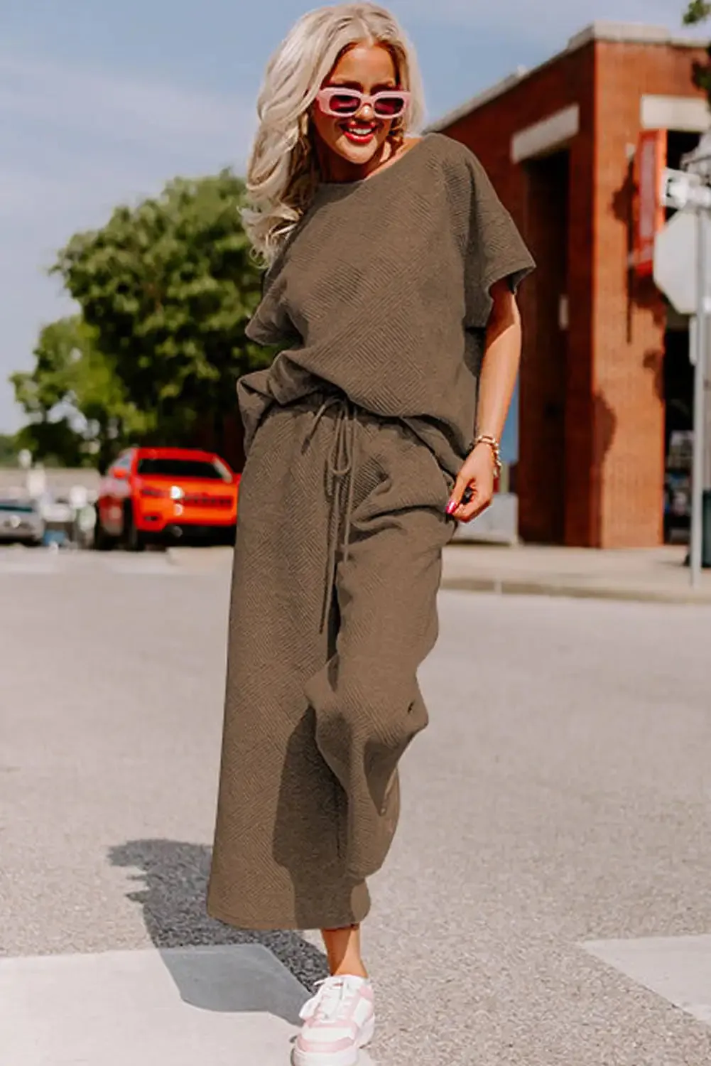 Textured Brown Loose Fit T Shirt and Pants Set